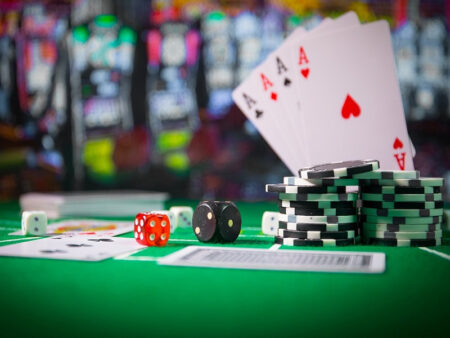 Game bài online kết nối nhiều người chơi ở mọi nơi